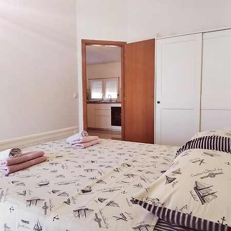T&T Sea View Apartments Трогир Екстериор снимка