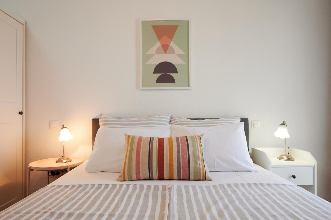 T&T Sea View Apartments Трогир Екстериор снимка
