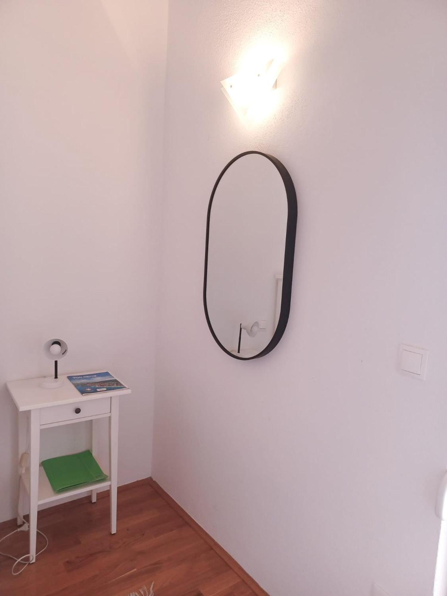 T&T Sea View Apartments Трогир Екстериор снимка