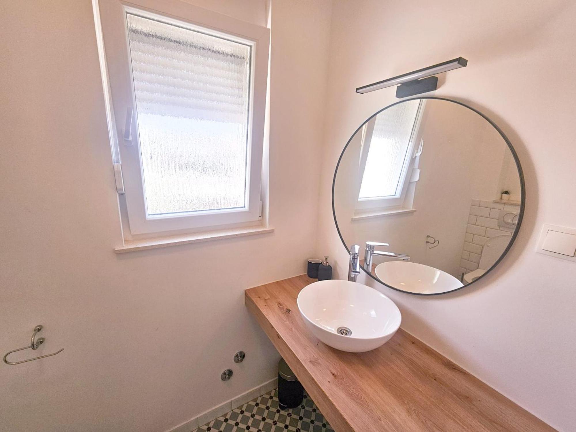 T&T Sea View Apartments Трогир Екстериор снимка